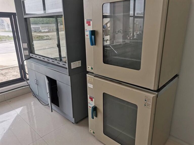 Drying ovens used for moisture analysis of starch samples in the GFMStech QC laboratory